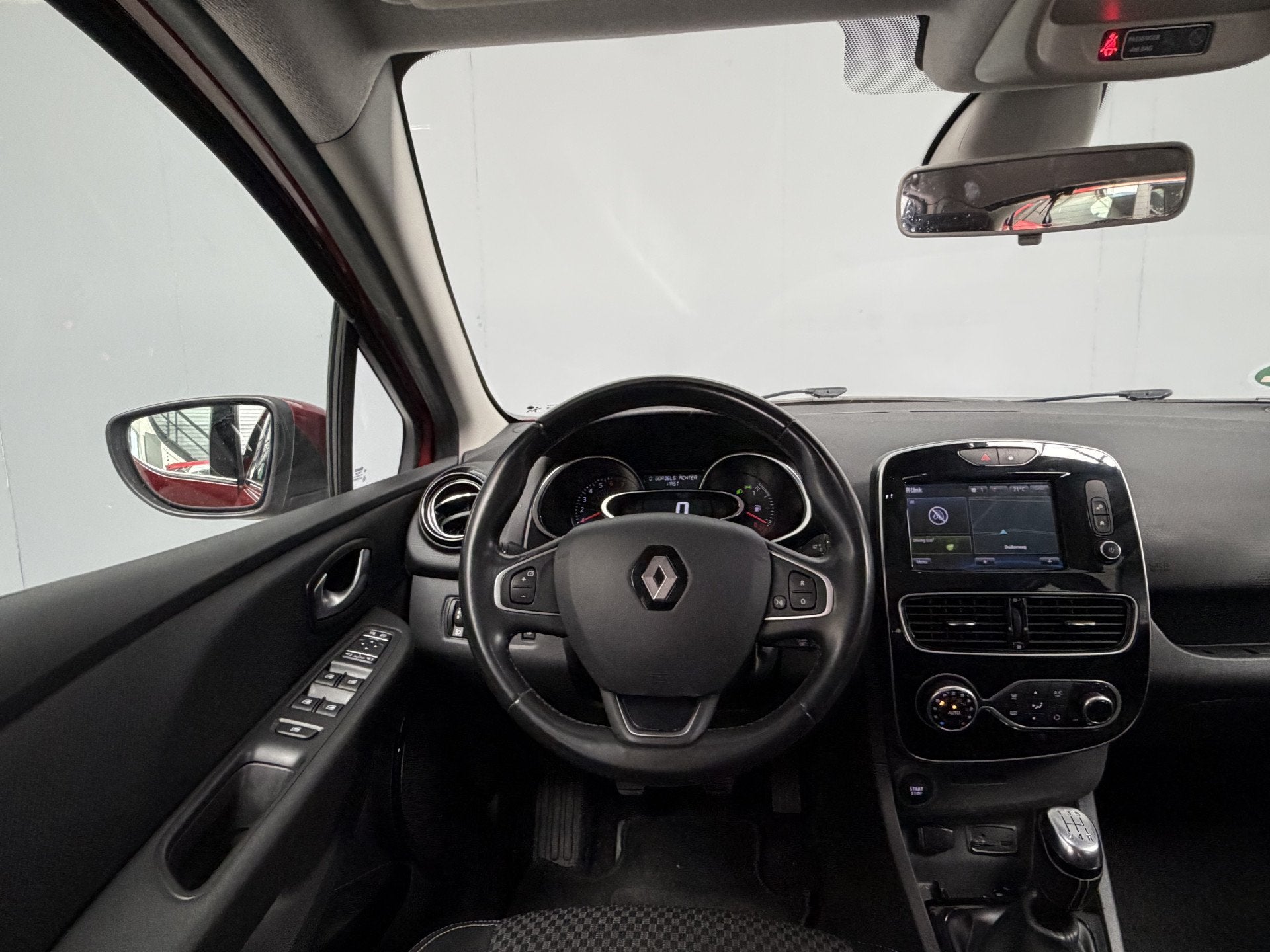 Renault Clio 0.9 TCe Intens GARANTIE|Camera|Led|Cruise|Navi, Voorwielaandrijving, 898 cc, Gebruikt, Met garantie (alle)