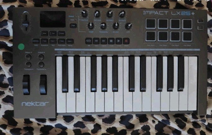 Nektar Impact LX25+ MIDI Controller, Overige merken, Gebruikt, Midi-aansluiting, Overige aantallen