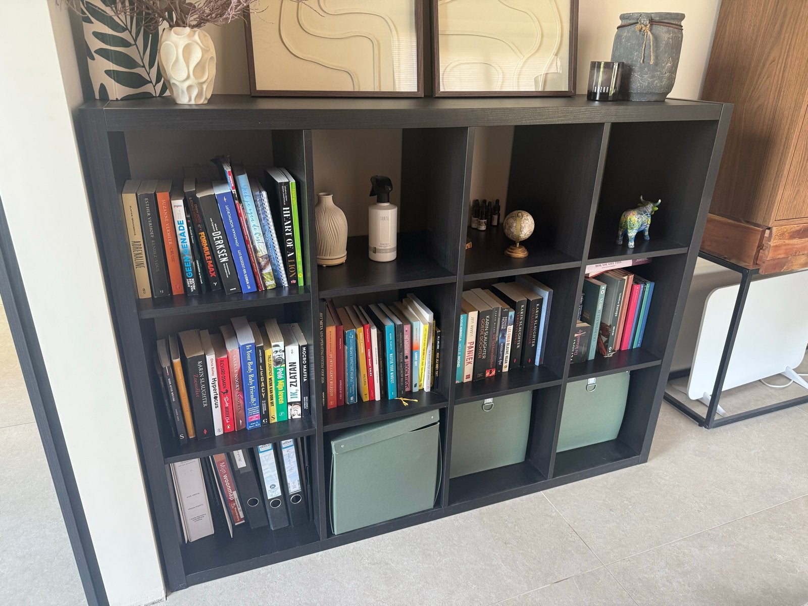 IKEA KALLAX vakkenkast zwart - 16 vakken, Gebruikt, 100 tot 150 cm, Ophalen of Verzenden, 25 tot 50 cm
