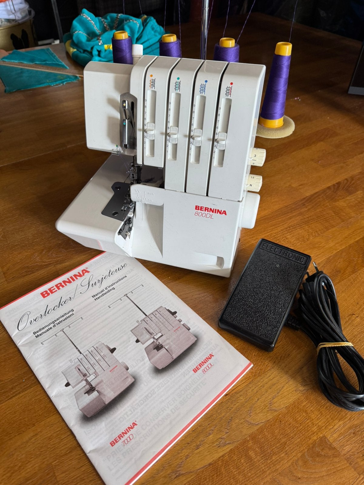 Lockmahine bernina 800D, Ophalen of Verzenden, Lockmachine, Bernina