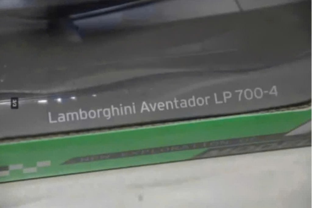 1:18 LAMBORGHINI AVENTADOR matt black Welly NEX in doos WRH, Hobby en Vrije tijd, Modelauto's | 1:18, Verzenden, Zo goed als nieuw