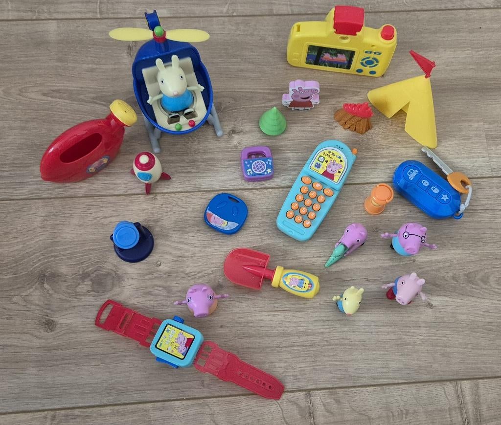 Peppa Pig spulletjes. O.a. Helikopter., Ophalen of Verzenden, Gebruikt, Jongen of Meisje