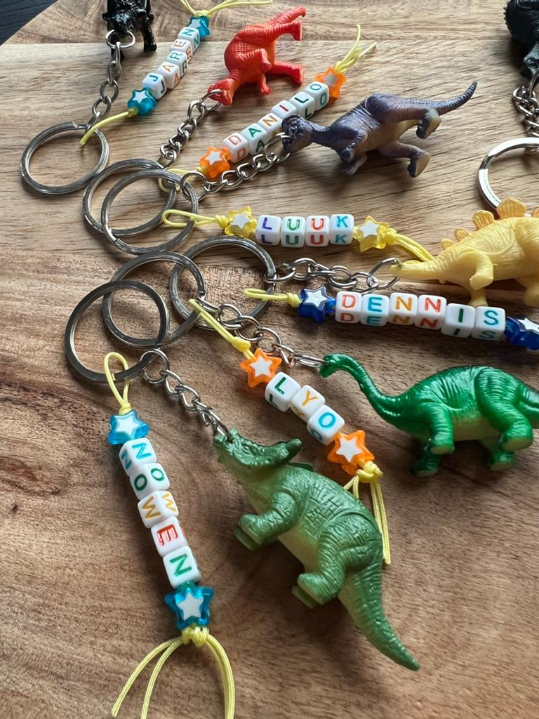 Dinosaurus sleutelhangers uitdeelkado kinderfeestje, Ophalen of Verzenden, Nieuw, Feestartikel, Verjaardag