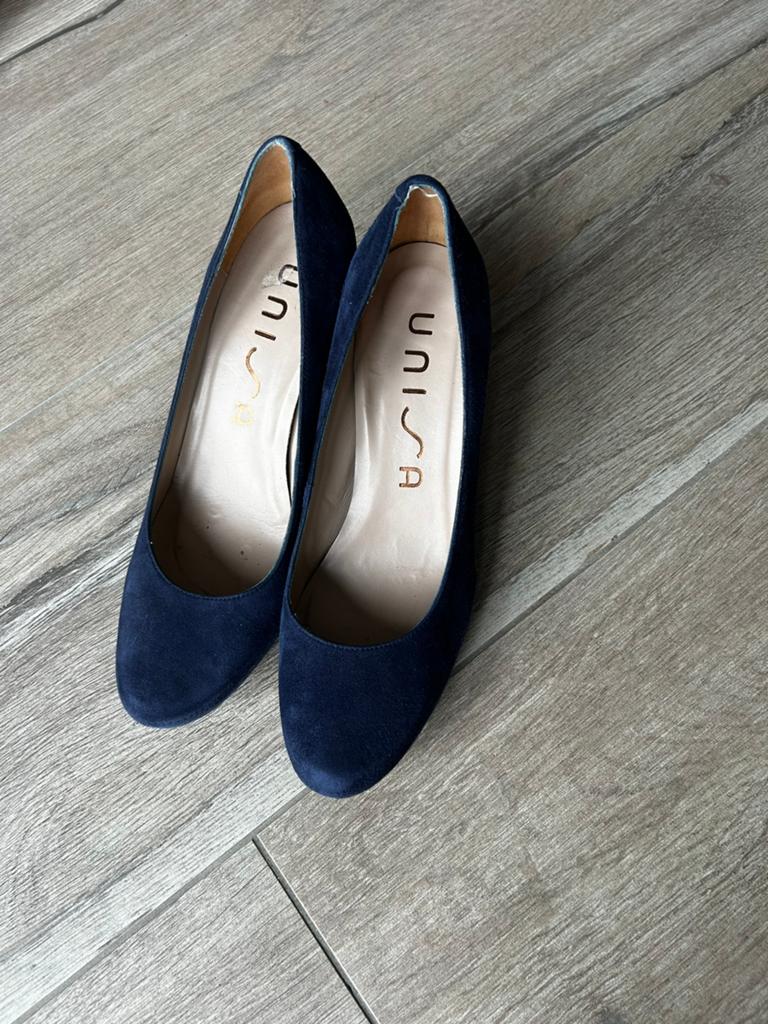 Unisa pumps maat 40, Blauw, Ophalen of Verzenden, Sneakers of Gympen, Zo goed als nieuw