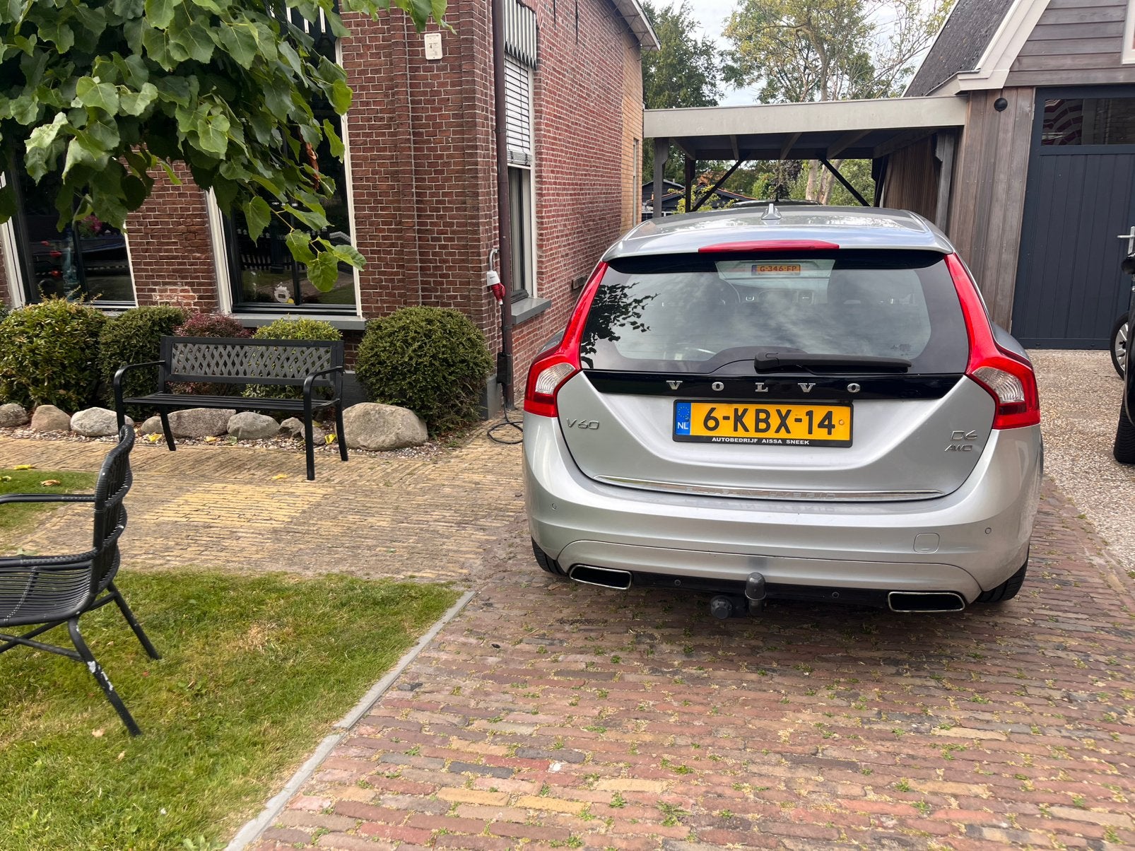 Volvo V60 D6 215pk Plug-in Hybrid 2013 Grijs, Auto's, Volvo, 1800 kg, 1848 kg, Particulier, Zilver of Grijs