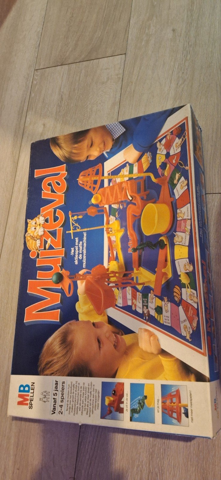 Muizeval bordspel - Klassiek gezelschapsspel, Hobby en Vrije tijd, Drie of vier spelers, Ophalen, Gebruikt, MB Spellen