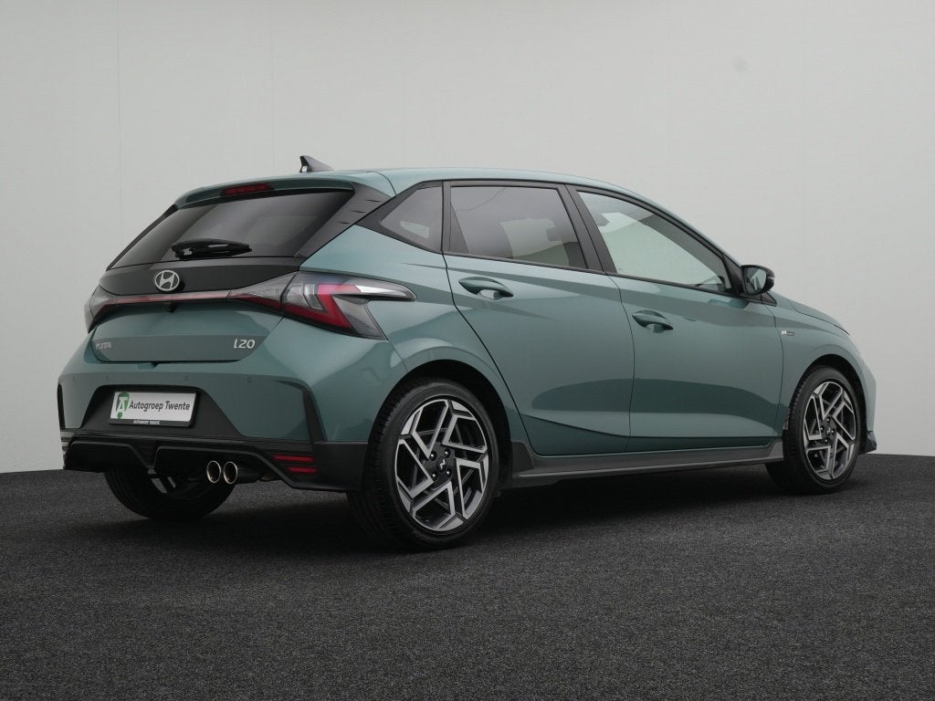 Hyundai i20 1.2 N Line | Navigatie | Private lease 429 p.m., 12 maanden, Gebruikt, Zwart, 4 cilinders