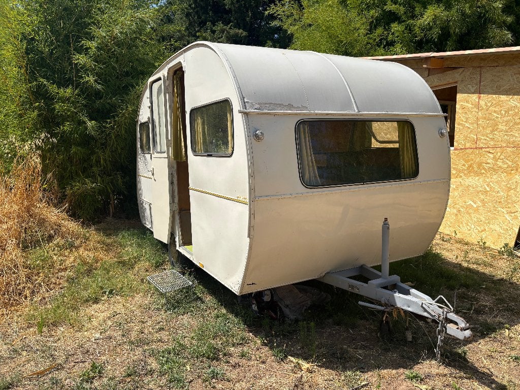 Originele KIP Leghorn caravan uit 1960, Caravans en Kamperen, Caravans, Standaardzit, Luifel, Kip, Omvormbare zithoek
