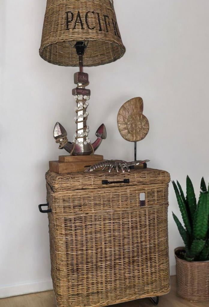 Rivièra maison lamp & rivièra maison trunk, Ophalen, Zo goed als nieuw, Minder dan 45 cm