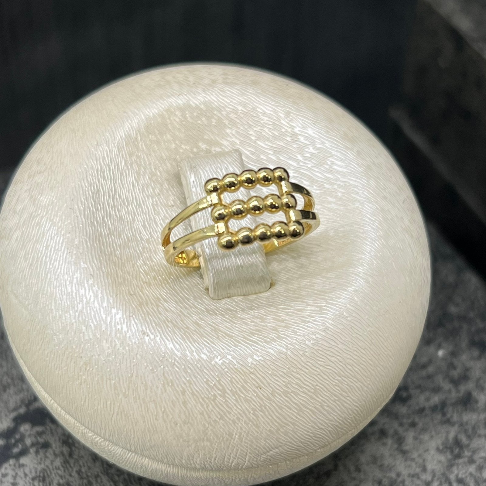 14 karaat gouden ring balletjes model, Ophalen of Verzenden