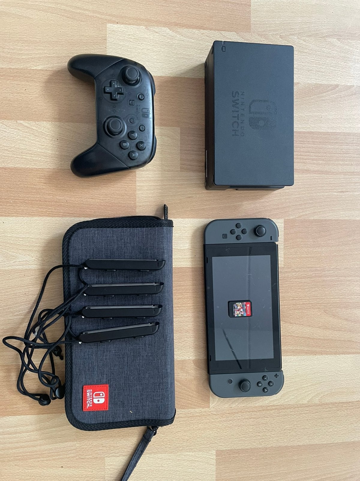 Nintendo Switch + accesoires, Spelcomputers en Games, Spelcomputers | Nintendo Switch, Met 2 controllers, Ophalen of Verzenden