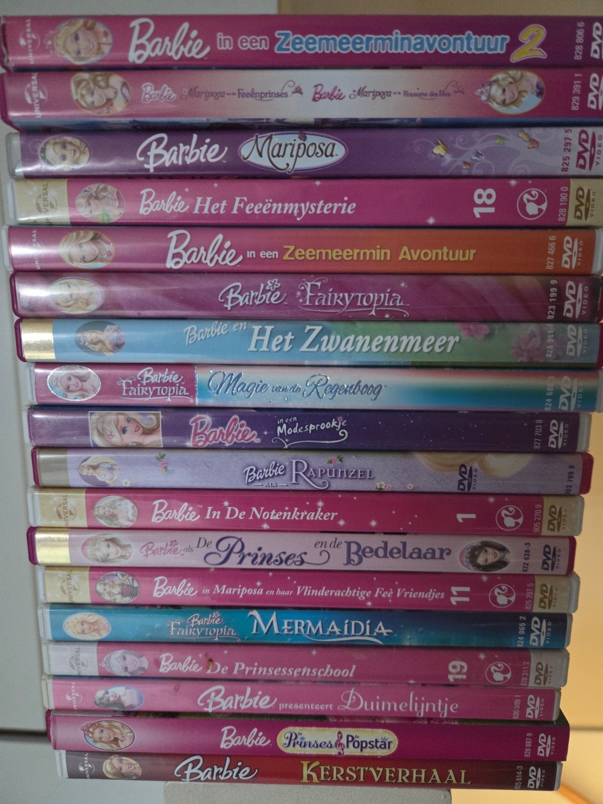 18x dvd - Barbie, Alle leeftijden, Ophalen of Verzenden, Zo goed als nieuw