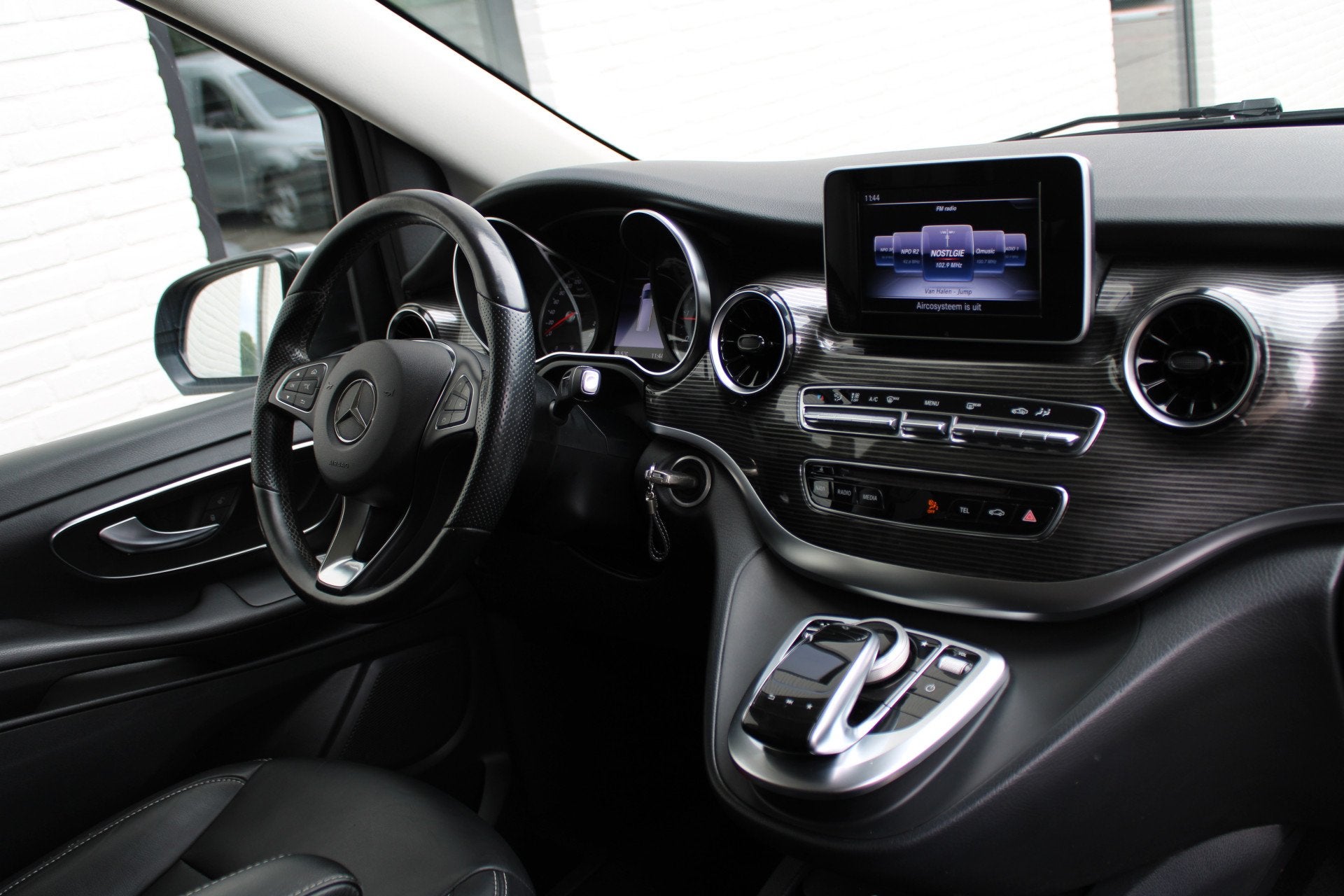 Mercedes-Benz V-Klasse 220d Aut / Lang / DC / 2x Schuifdeur, Automaat, Dealer onderhouden, Achterwielaandrijving, Gebruikt