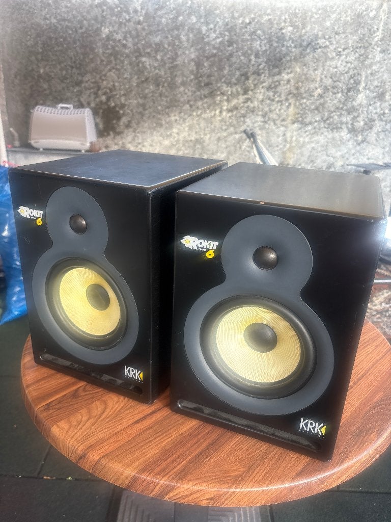 KRK Rokit Powered 6 G2 actieve studiomonitoren met statieven, Ophalen, Studiomonitor, Gebruikt, 120 tot 150 watt