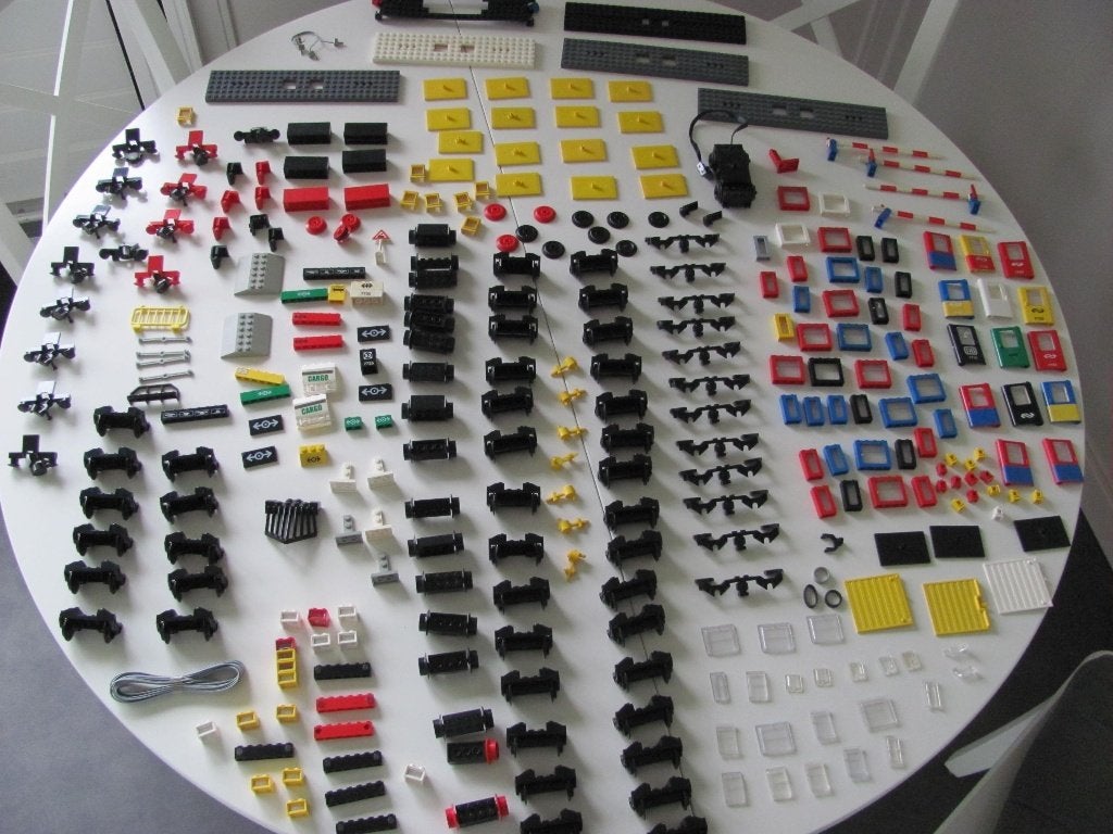 Lego trein onderdelen van als wat gaat in een koop weg, Lego, Accessoire, Ophalen of Verzenden, Zo goed als nieuw