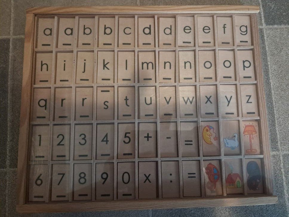 Houten letter- en cijferplank voor leren en spelen, Ophalen of Verzenden, Zo goed als nieuw, Taal en Lezen
