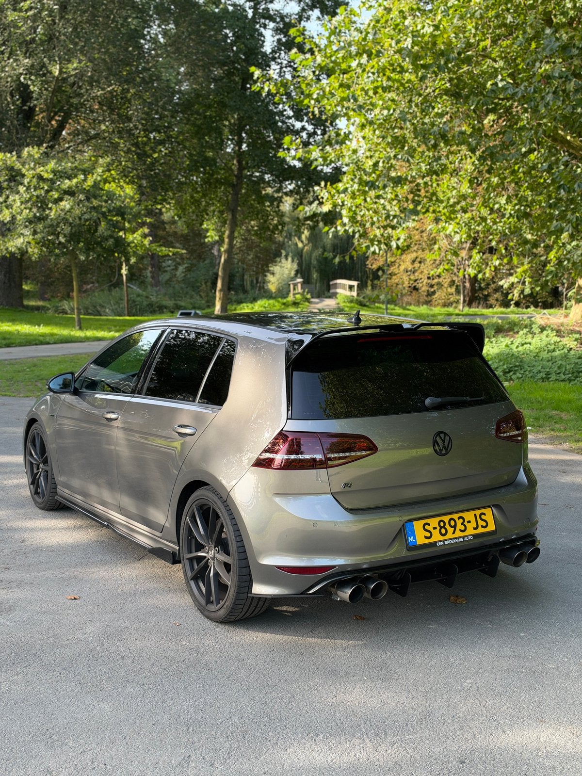 Volkswagen Golf 7-R | DSG–7.5 R-look | Uniek interieur!, 4 cilinders, 1984 cc, Vierwielaandrijving, Hatchback