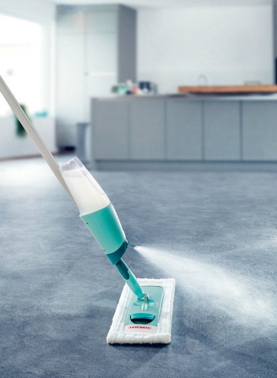 Leifheit dweil met spray reservoir, Ophalen of Verzenden, Mop of Dweil