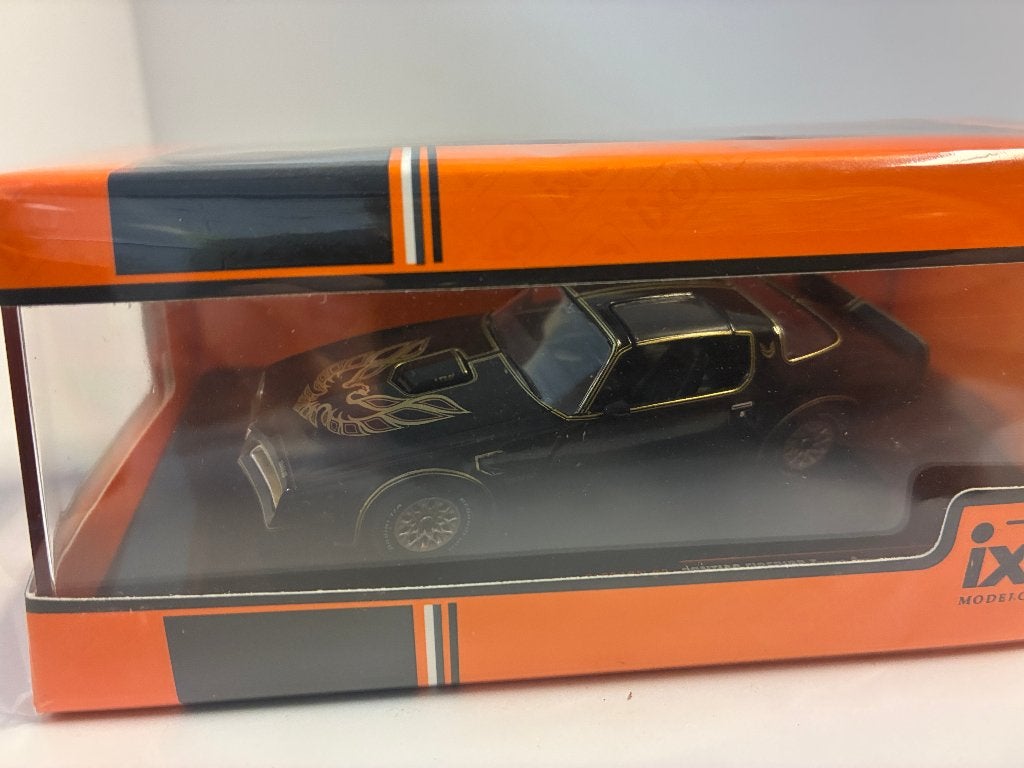 27240: Pontiac Firebird Trans Am - 1977 - Ixo 1:43, Auto, Nieuw, Ophalen of Verzenden, Bachsatztstr. 54 D 72131 Ofterdingen, Germany