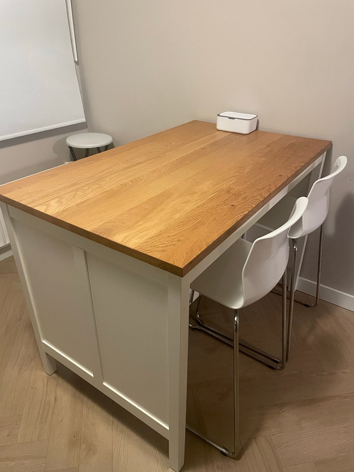 IKEA Tornviken keukeneiland met 2 barkrukken en 8 mandjes, Ophalen, Hout, IKEA, Keukentrolley