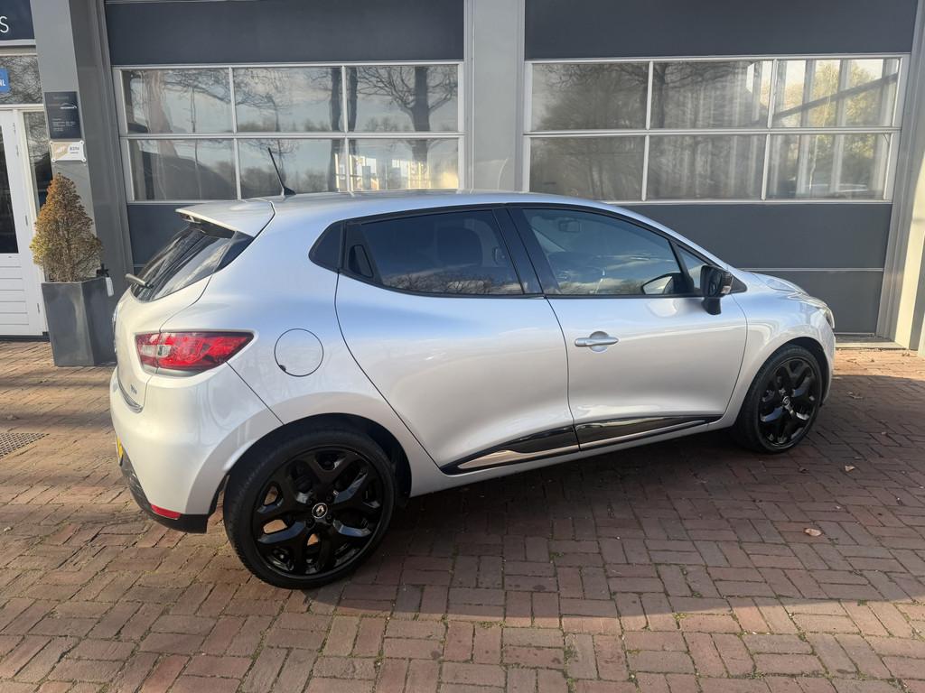 Renault Clio 0.9 TCe Expression Airco,16Inch,Clima,Navi Bj 2, Voorwielaandrijving, Stof, Zwart, 540 kg