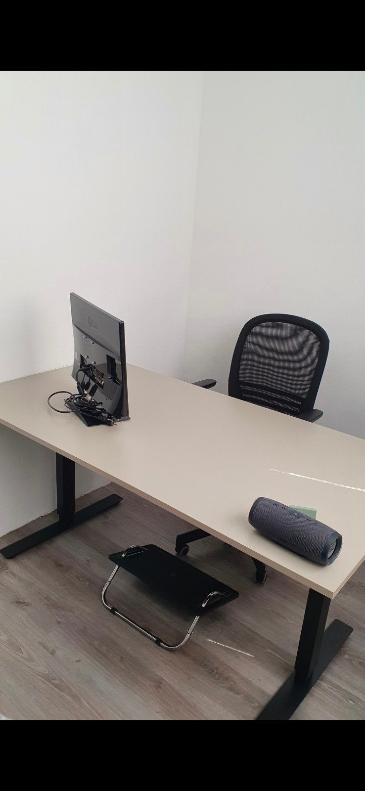 IKEA Bekant Zit-sta Bureau - 160x80 cm, Huis en Inrichting, Bureaus, Ophalen, Zit-sta bureau, Spaanplaat of MDF, In hoogte verstelbaar