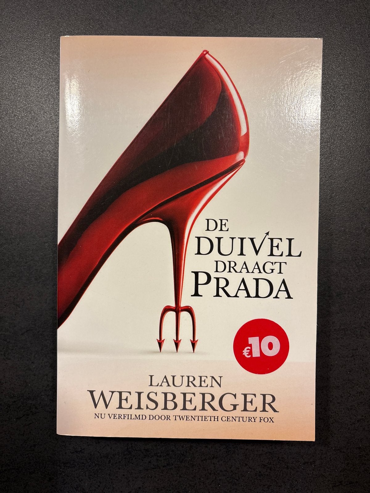 De Duivel Draagt Prada - Lauren Weisberger, Ophalen of Verzenden, Gelezen
