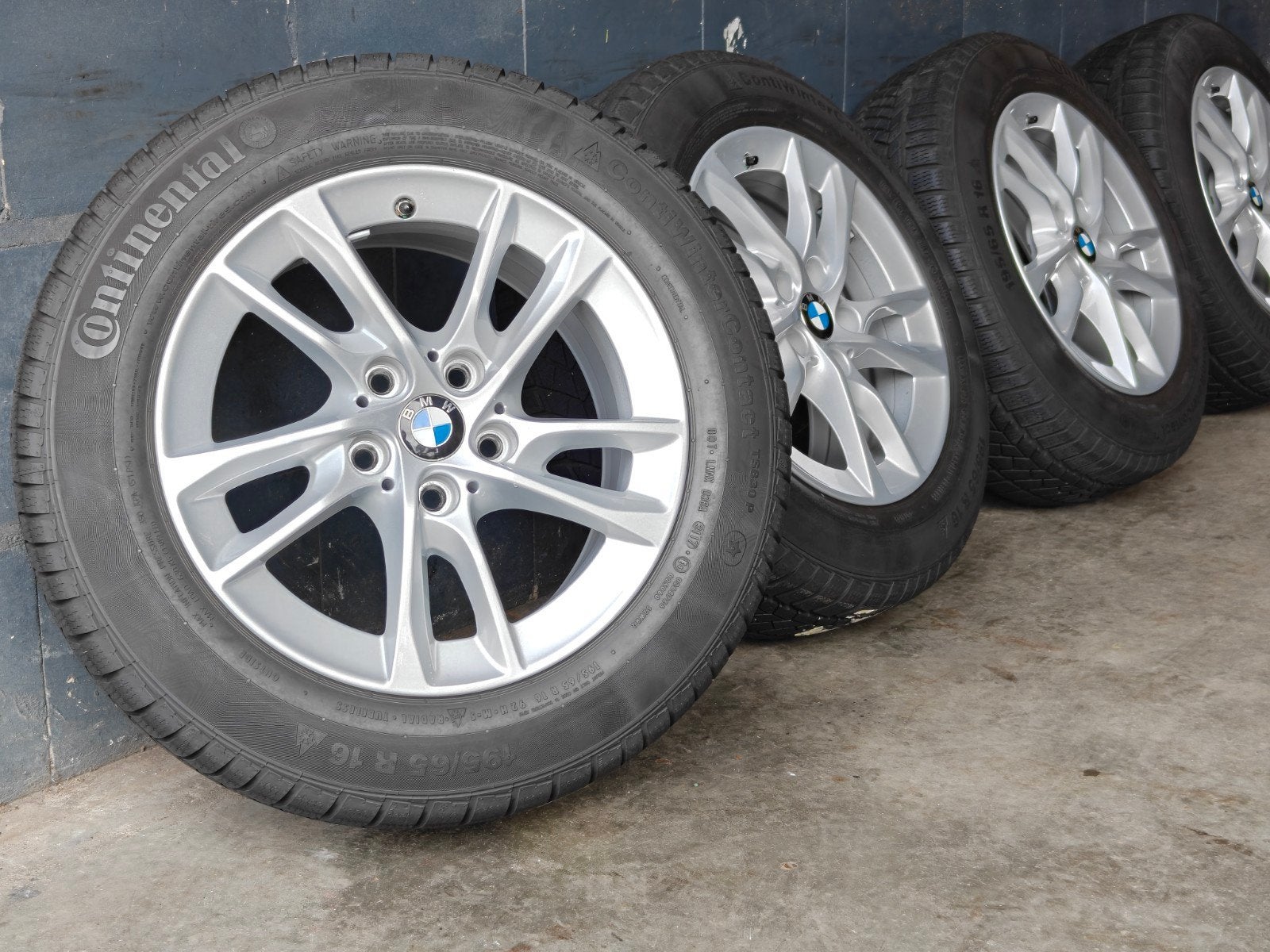 16" Originele BMW 2 Serie F45 F46 Winterset Continental TPMS, Auto-onderdelen, Gebruikt, 16 inch, Banden en Velgen, 2289CC