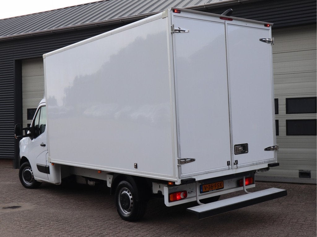 Renault Master 2.3 dCi 146pk Euro 6 Bakwagen - Airco - Camer, Voorwielaandrijving, 145 pk, Stof, Gebruikt