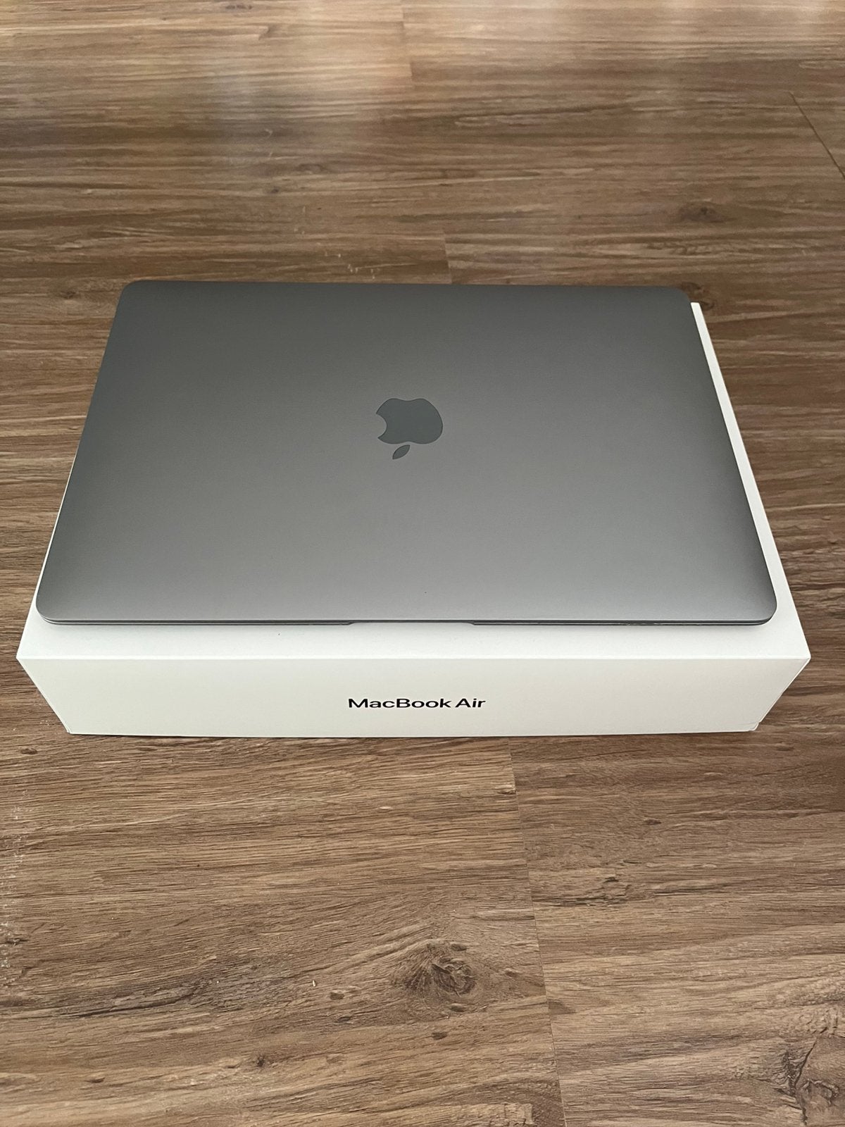 Foto 3 van MacBook Air M1 (2020, 8GB RAM, 256GB SSD)