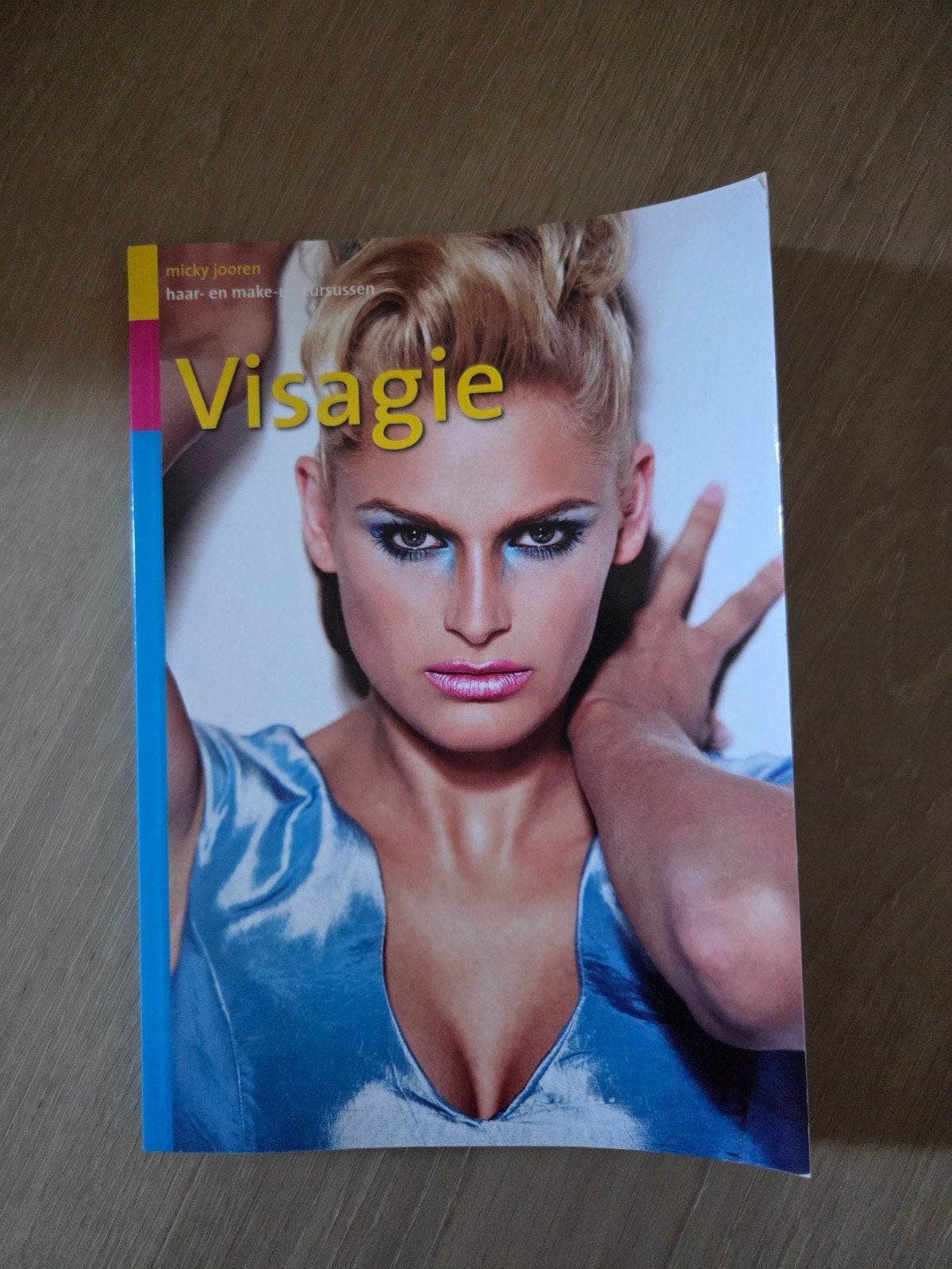 Micky Jooren - Visagie, Boeken, Ophalen of Verzenden, Nederlands, Overige niveaus, Gelezen