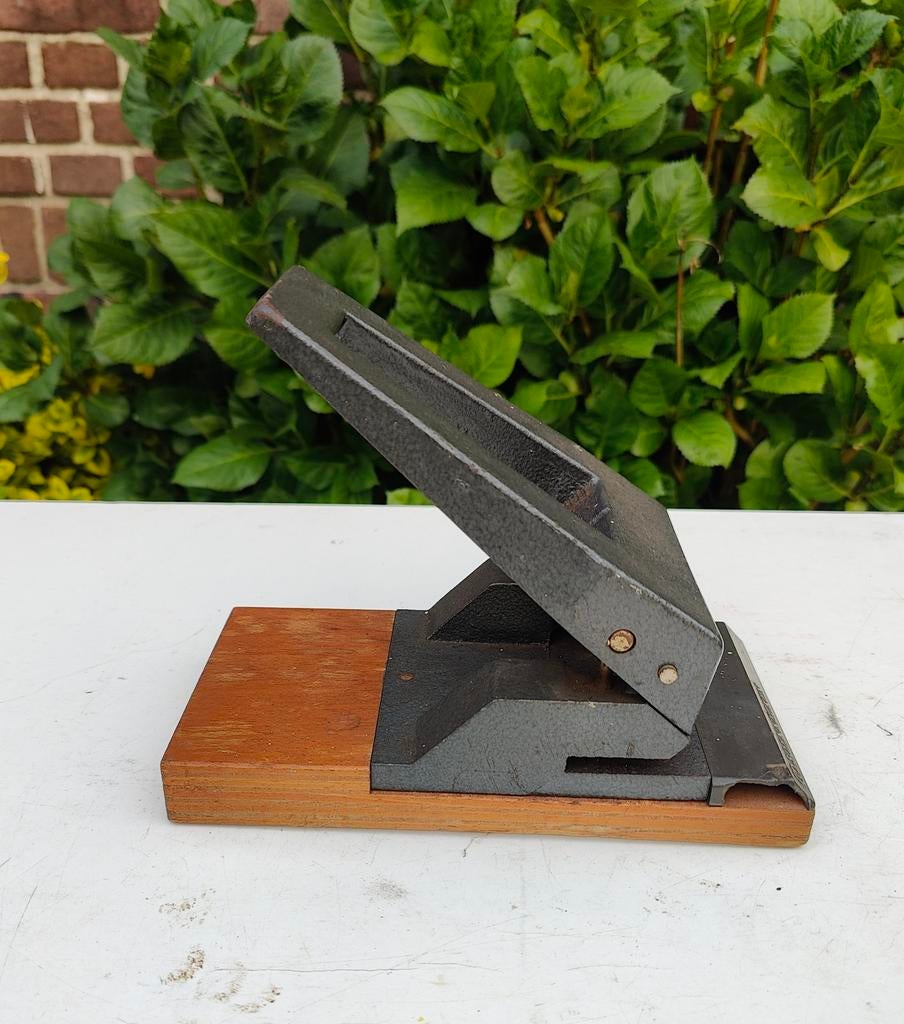 Perforator duurzame kwaliteit, Ophalen of Verzenden, Zo goed als nieuw, Metaal, Gereedschap of Toebehoren