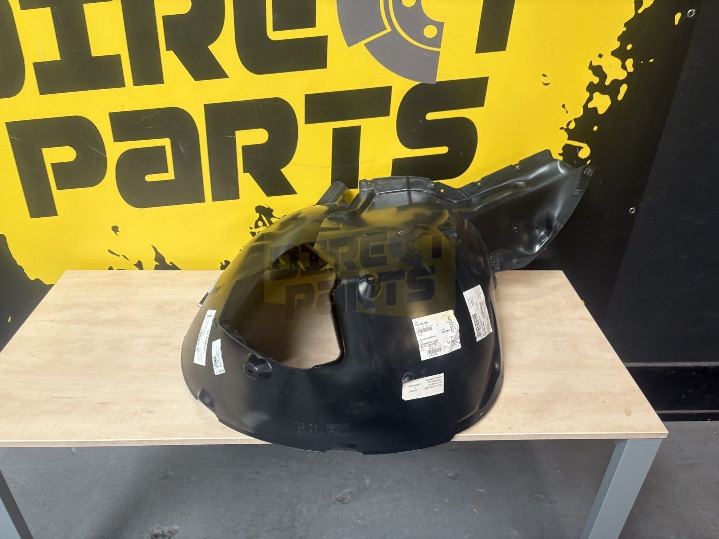 Skoda Yeti (10/09-06/16) modderkuip rechts voor 5L0809958B O, -, -, Nieuw, Ophalen of Verzenden