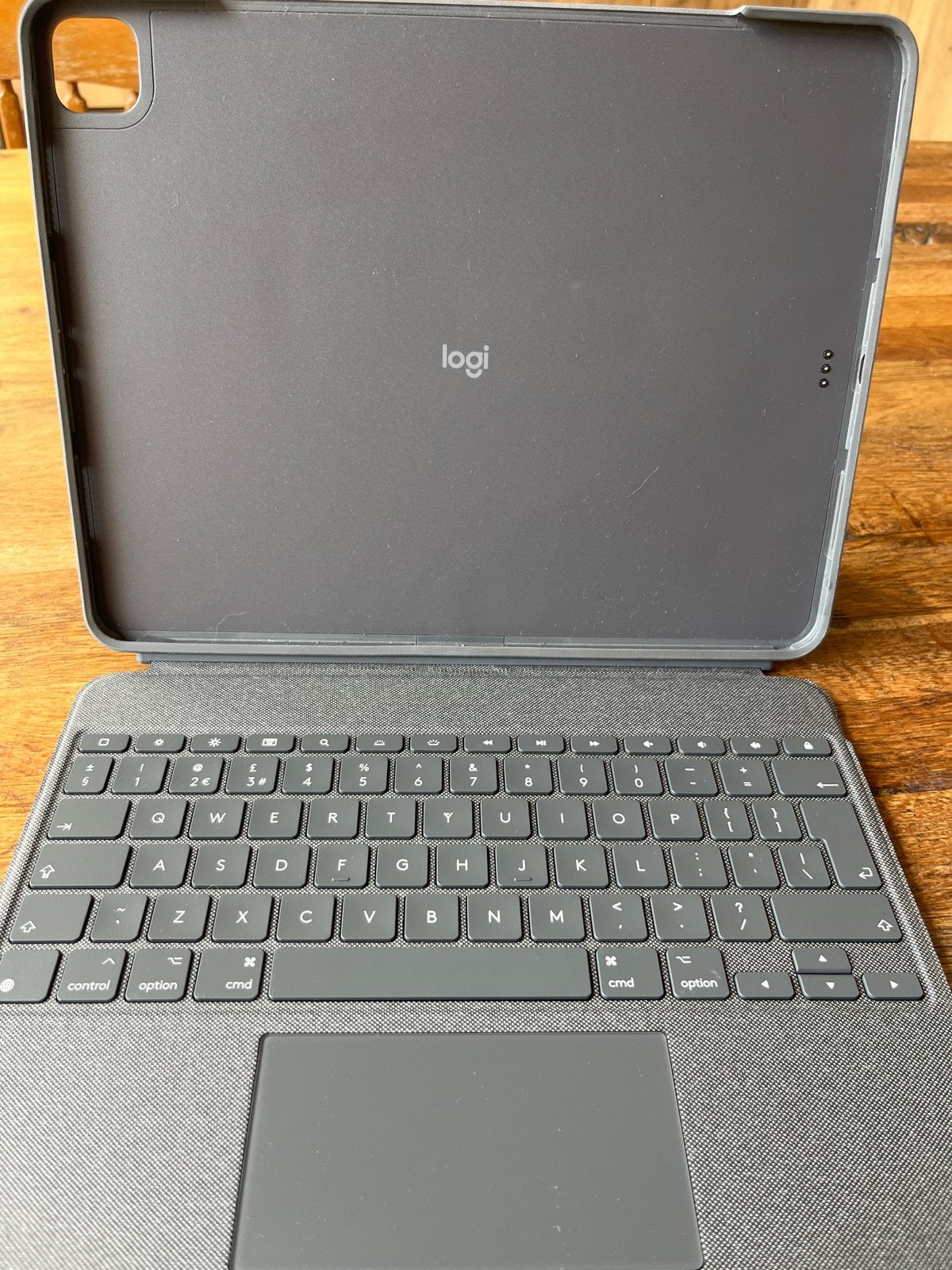 Logitech Combo Touch voor iPad Pro 12,9" (5e/6e generatie), Computers en Software, Tablet-hoezen, Ophalen of Verzenden