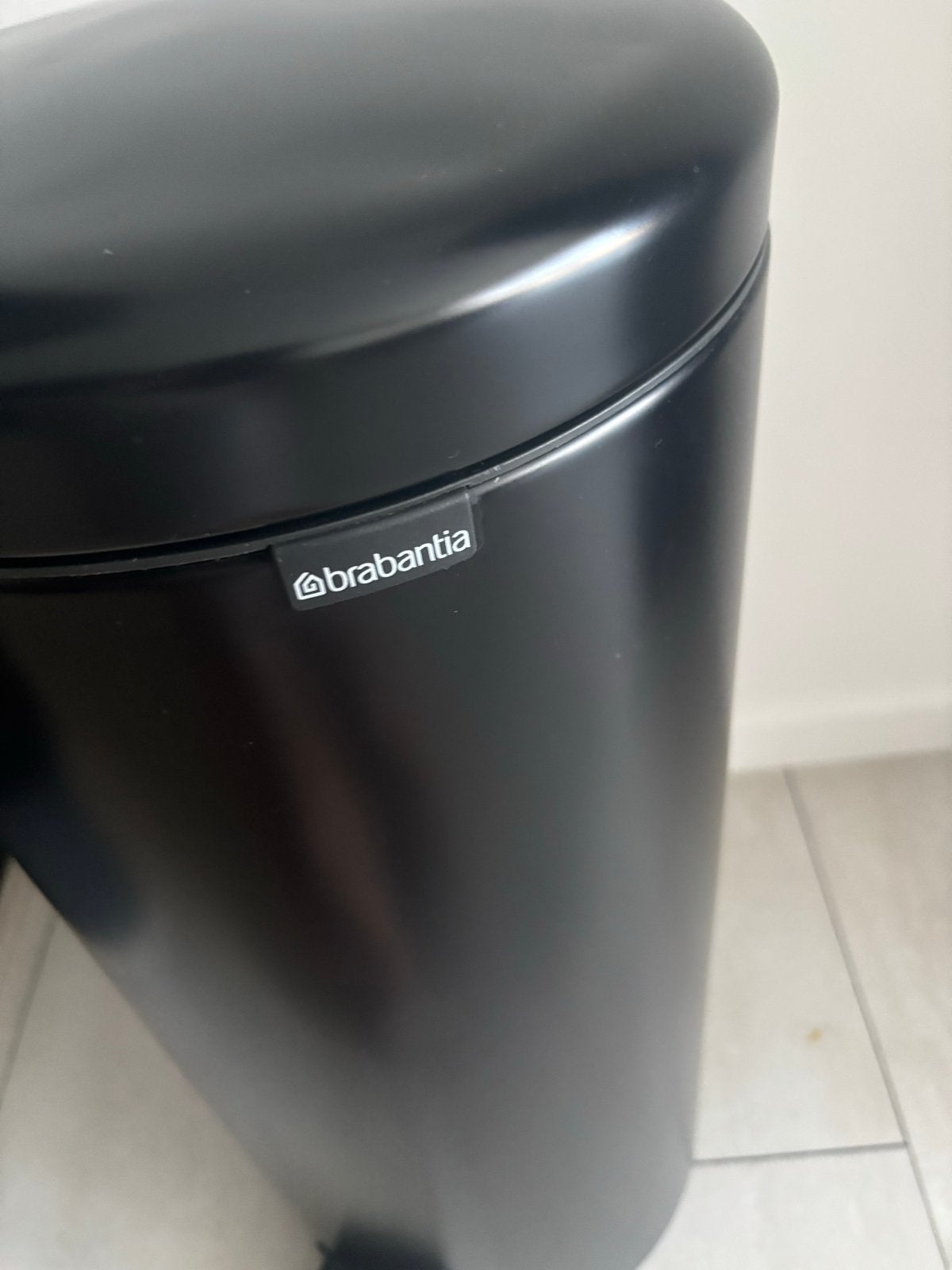 Brabantia pedaalemmer prullenbak touch bin, Huis en Inrichting, Ophalen, Met pedaal, Zo goed als nieuw, 30 tot 40 liter
