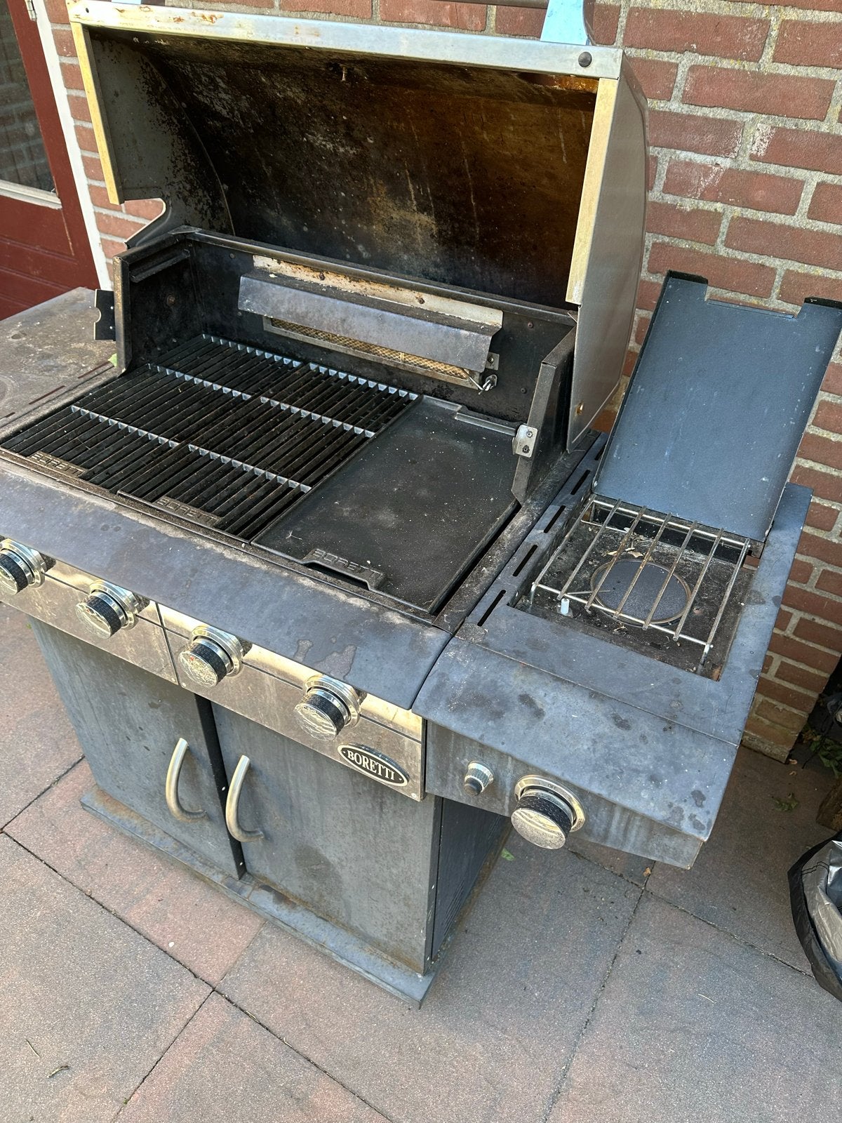 Boretti gasbarbecue - Perfect voor zomerse avonden!, Ophalen, Gebruikt