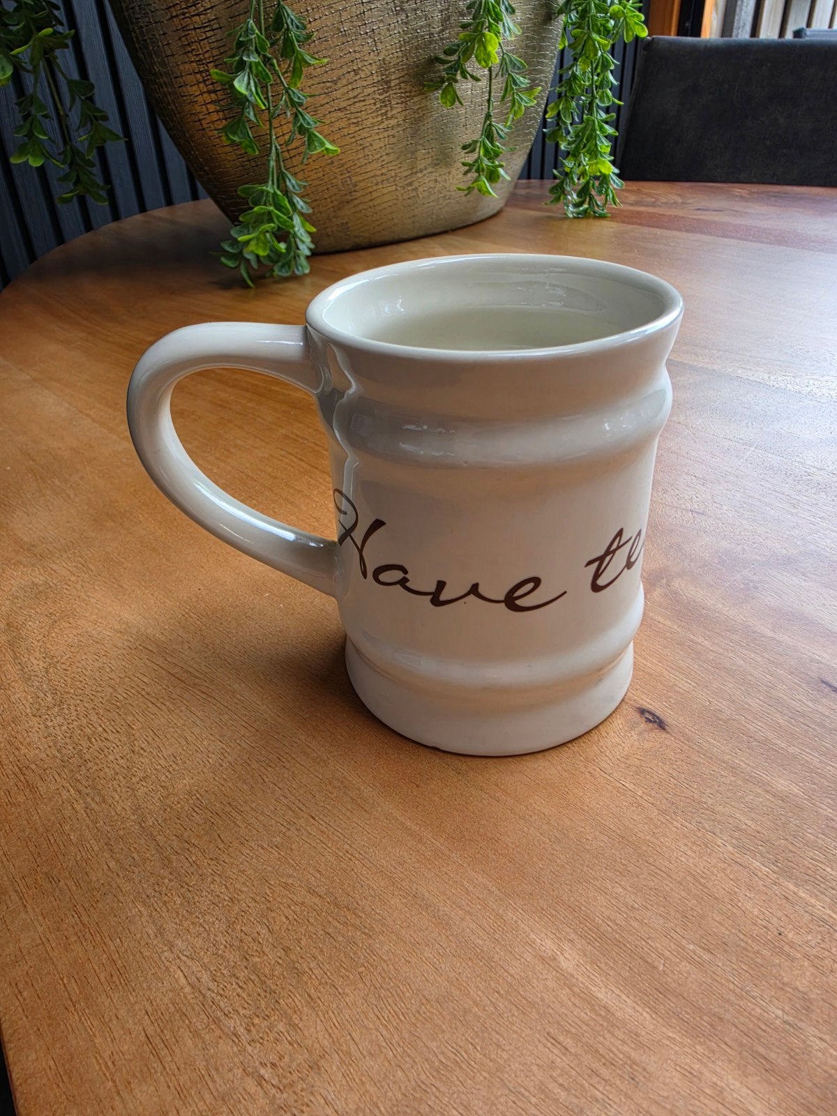 Riviera Maison mok 'Have tea with me' - Zo goed als nieuw, Overige typen, Ophalen of Verzenden, Zo goed als nieuw, Steen/keramiek