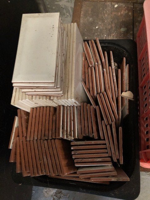 Spaanse tegels met relief , maat 15 x 7,5 cm , totaal 80 stu, Ophalen, Nieuw, Minder dan 20 cm, Minder dan 20 cm