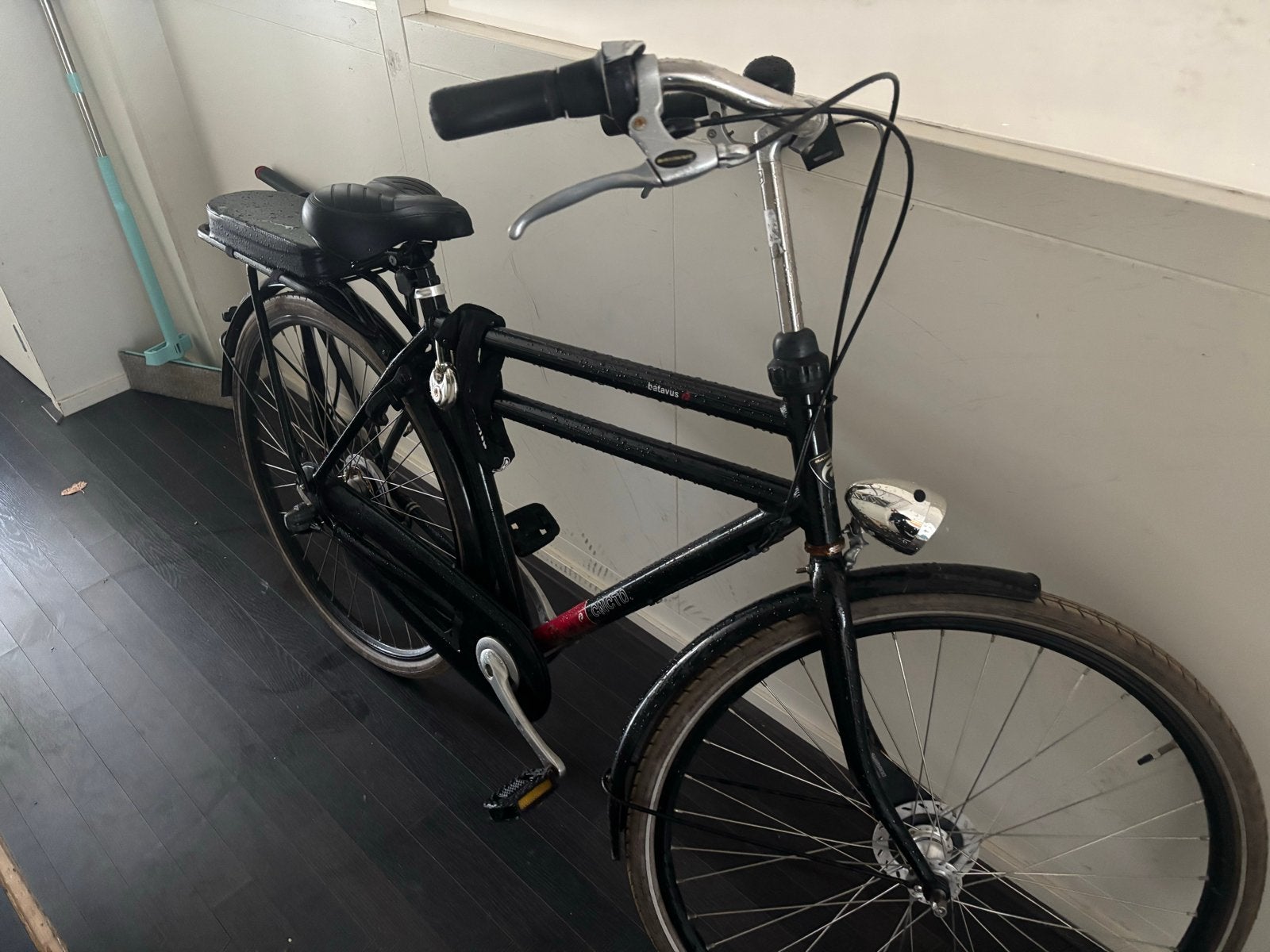 Batavus fiets in uitstekende staat met sloten