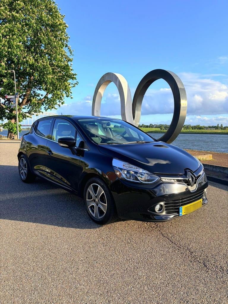 Renault Clio 0.9| Benzine | Zwart | Nette staat | APK 2027 |, Particulier, Te koop