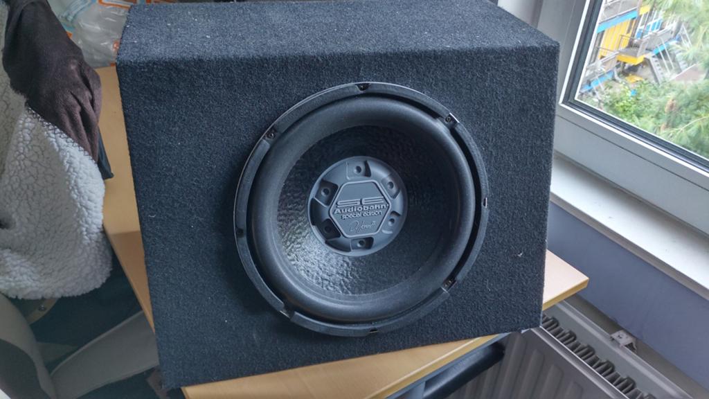 Auto subwoofers, Ophalen