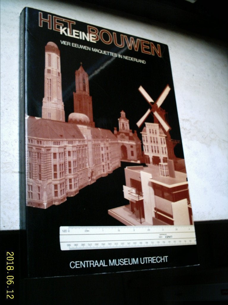 Vier eeuwen maquettes in Nederland(Tieskens, Snoep, Wezel)., Boeken, Ophalen of Verzenden, Zo goed als nieuw, Architecten