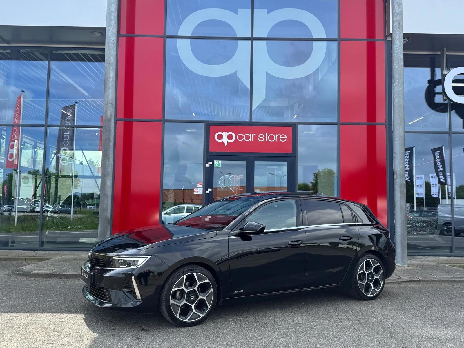 Opel Astra 1.2 Ultimate Vol | Panorama | Memory Seats | LED, Auto's, Gebruikt, Zwart, Automatische klimaatregeling, Zwart