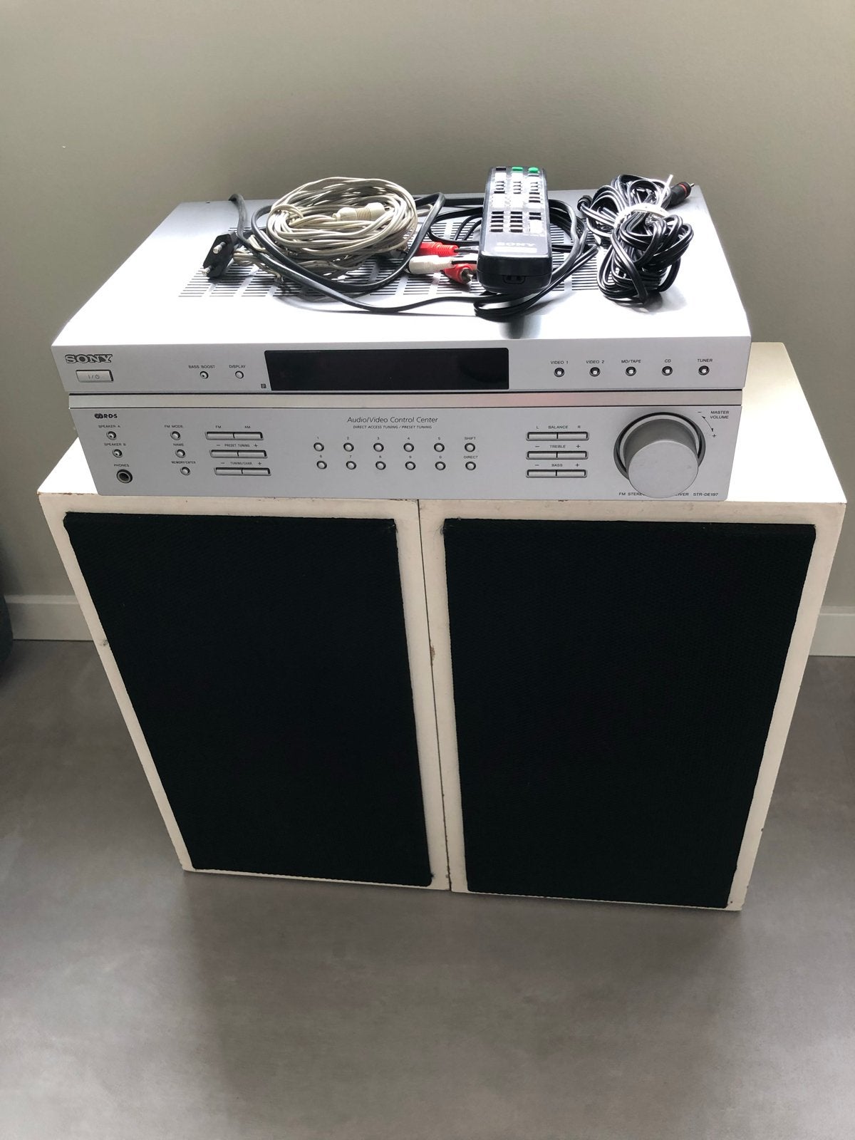 Sony STR-DE197 stereo tuner versterker met boxen en kabels, Ophalen, Gebruikt, Tuner of Radio, Losse componenten