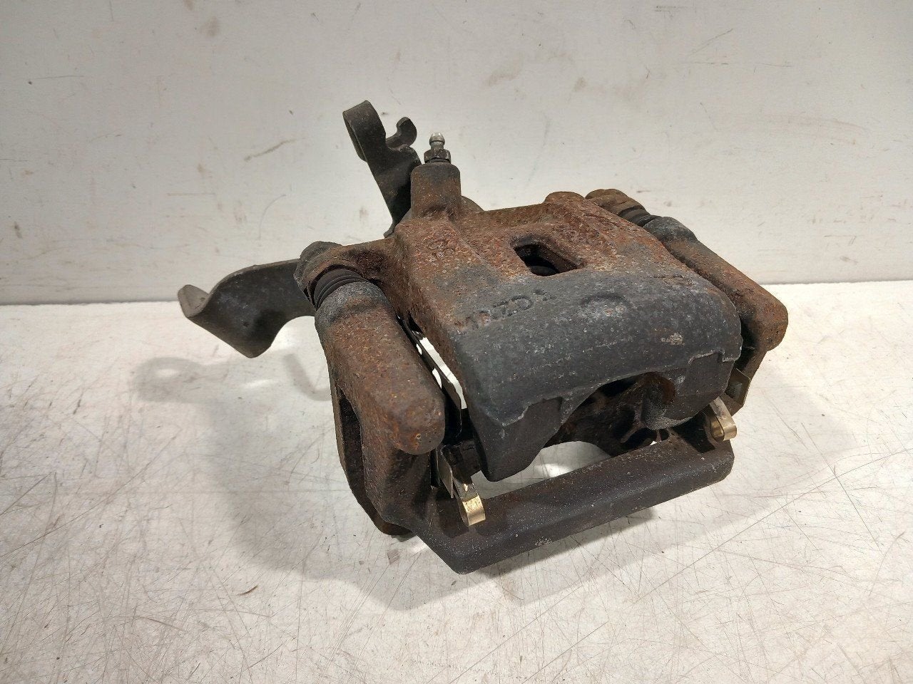 Remklauw links achter Mazda CX-5, Auto-onderdelen, Remmen en Aandrijving, Onderdelen@venauto.nl, Van der Ven Autorecycling B.V.