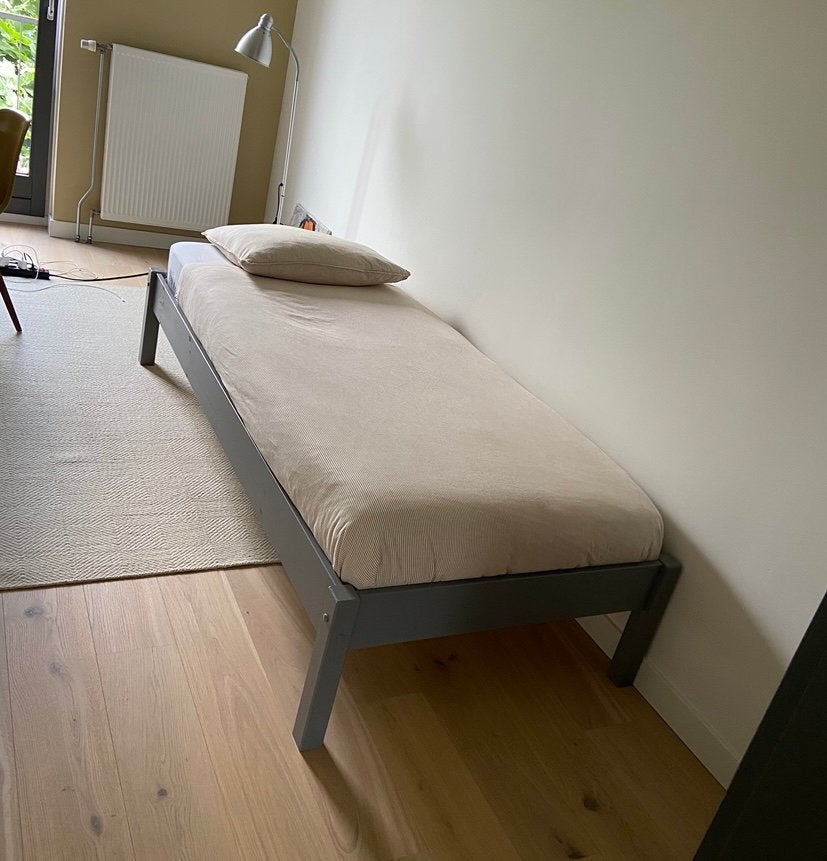 Houten bed frame, Ophalen, Zo goed als nieuw, Eenpersoons, 90 cm