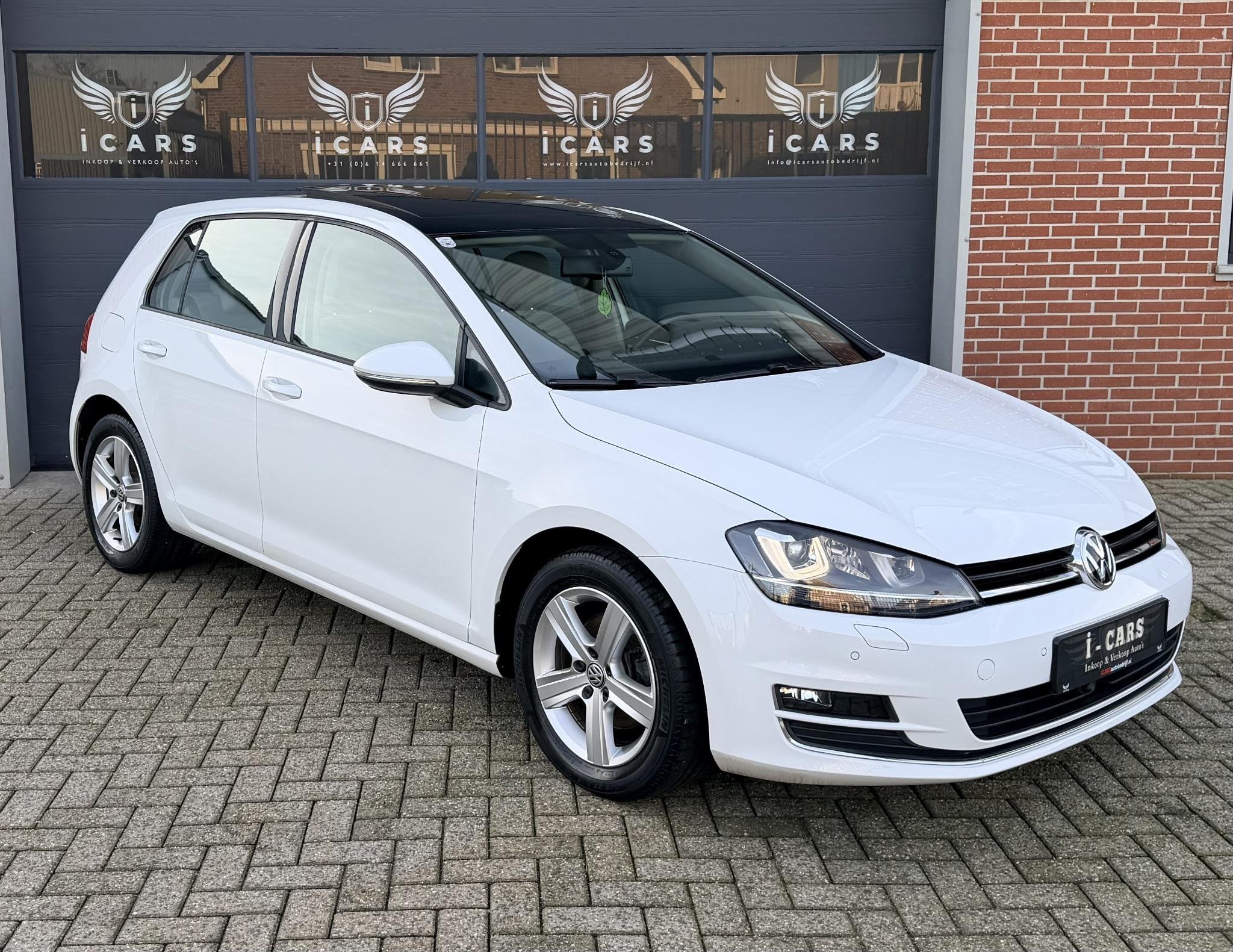 Volkswagen Golf 1.4 TSI ACT Highline Panorama Trekhaak, Auto's, Volkswagen, Gebruikt, 4 cilinders, Met garantie (alle), Alcantara