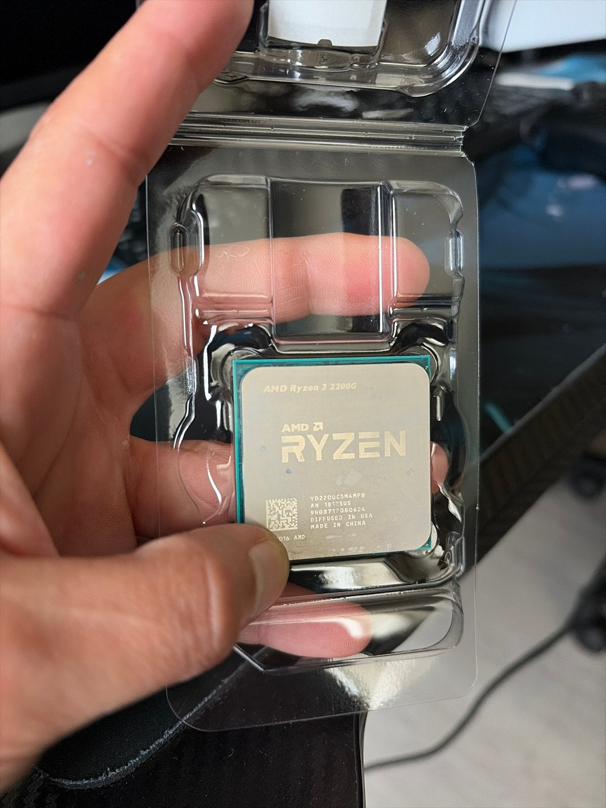 AMD Ryzen 3 3200G Processor met Radeon Vega 8 Graphics, Ophalen, Zo goed als nieuw, 4-core, 3 tot 4 Ghz