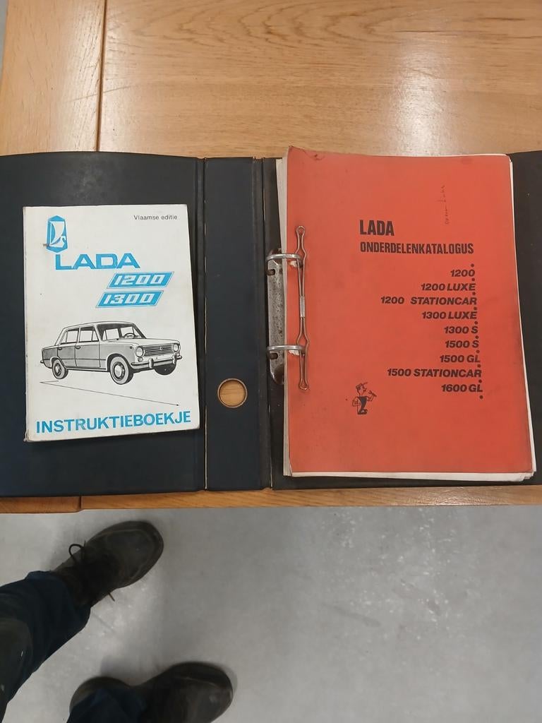 Lada Handleidingen & Onderdelencatalogus - Vintage Collectie, Auto diversen, Handleidingen en Instructieboekjes, Ophalen of Verzenden