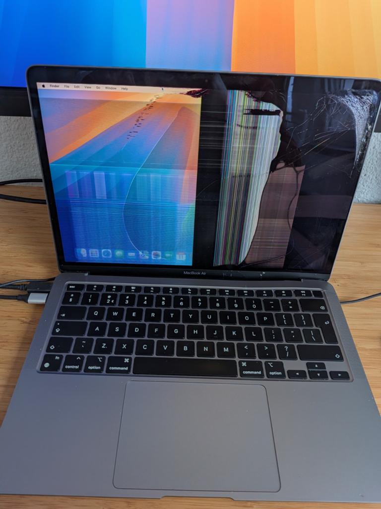 Apple MacBook Air M1 -scherm gebroken! Gebruiken als desktop, 256 GB, Qwerty, 8 GB, 13 inch